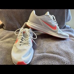 Nike down shifter running shoes